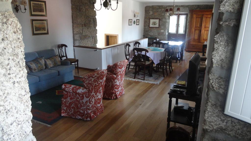 ホテル Casas Do Eido E Casa Da Viuva セロリコ・デ・バスト エクステリア 写真
