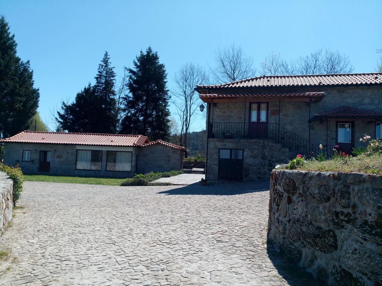 ホテル Casas Do Eido E Casa Da Viuva セロリコ・デ・バスト エクステリア 写真